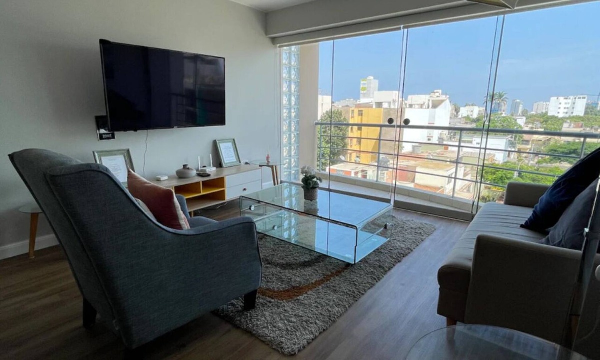 San Miguel Apartment | Amplio Dpto Cerca al Aeropuerto