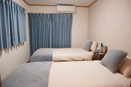 Suminoe Apartment | Anhe House Cute Character Style Entire House for 8 Near Public Transport 6 min Walk &2 Baths 2 Toilets Family Friendly