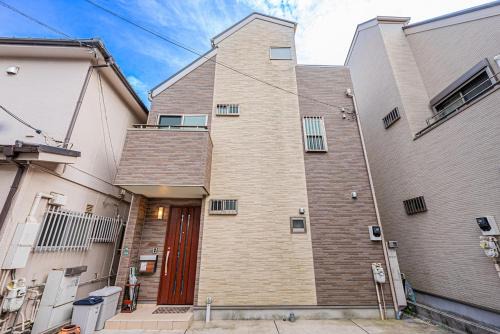 Kitakoiwa Villa | Anzu 3BR Group Villa 60 min Direct from Narita & 5 min to St