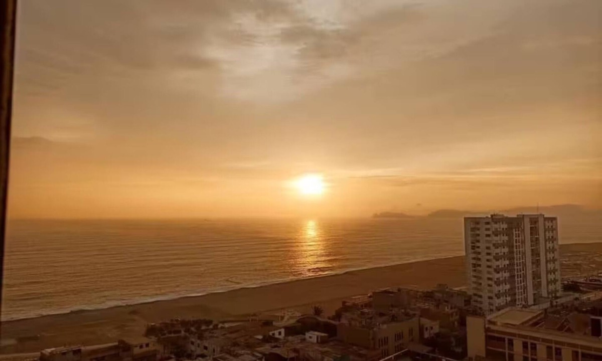 Magdalena del Mar Apartment | Apartment with a view of the Magdalena del Mar, Lima
