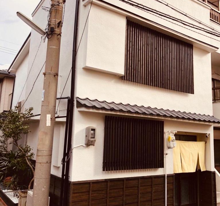 Higashi-osaka Apartment | Art House