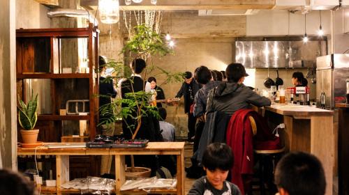 Atami House | ArtBar & GuestHouse ennova