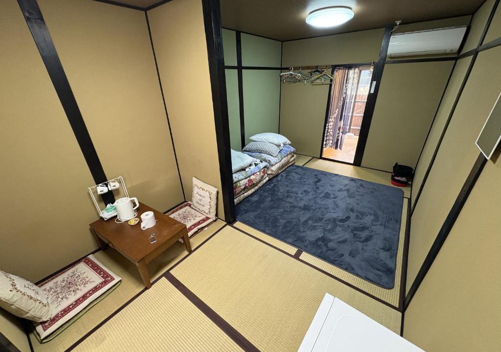 Minami Apartment | Autumn Leaves Villa 101