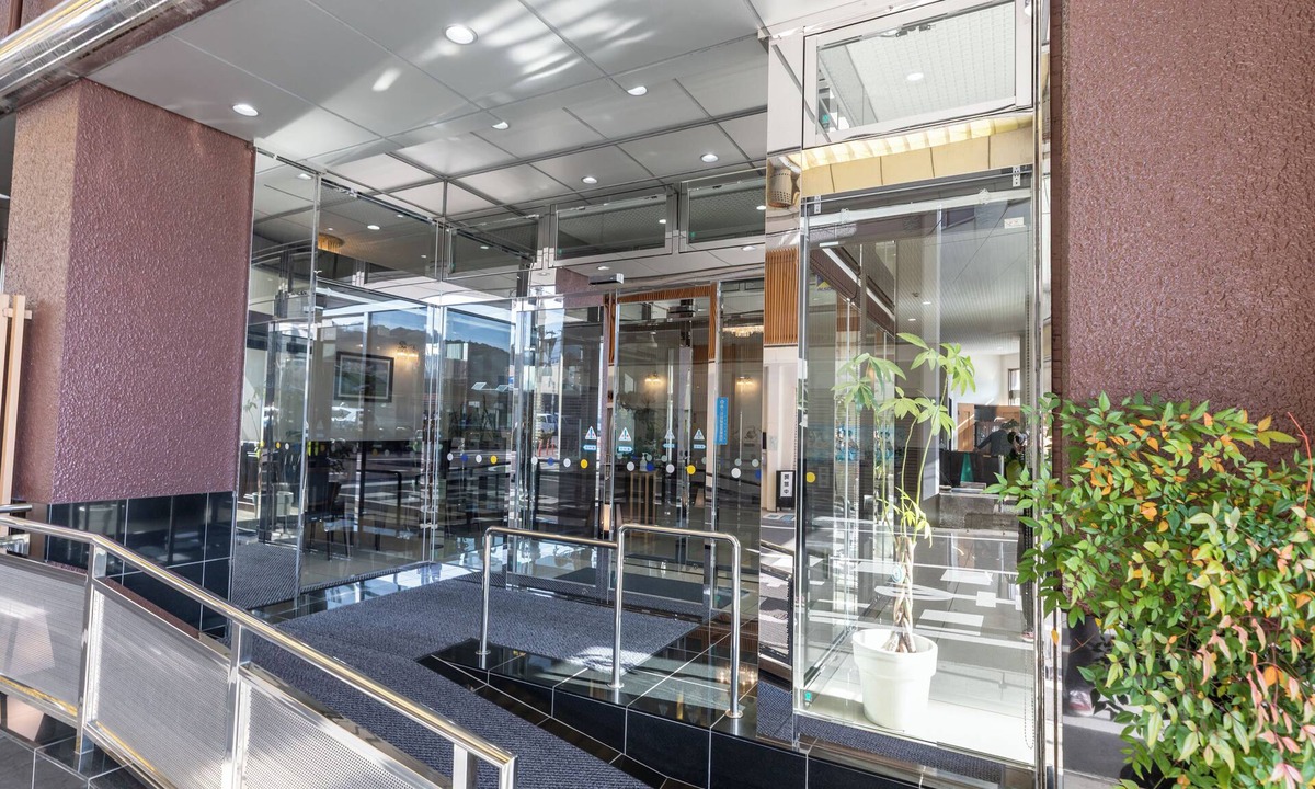 Miyoshi Hotel | Awaikeda Ekimae Hotel Eleven
