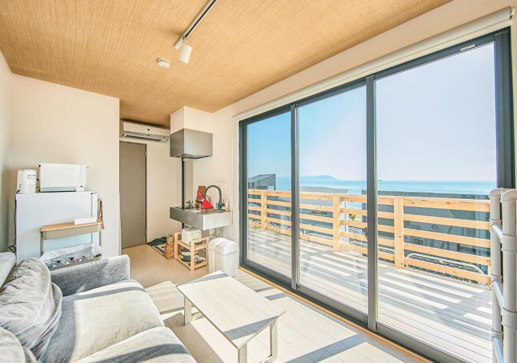 Awaji House | Awaji Dog Hill