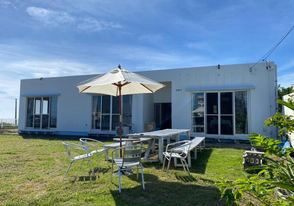 Namihira House | Beach House Bellissima !
