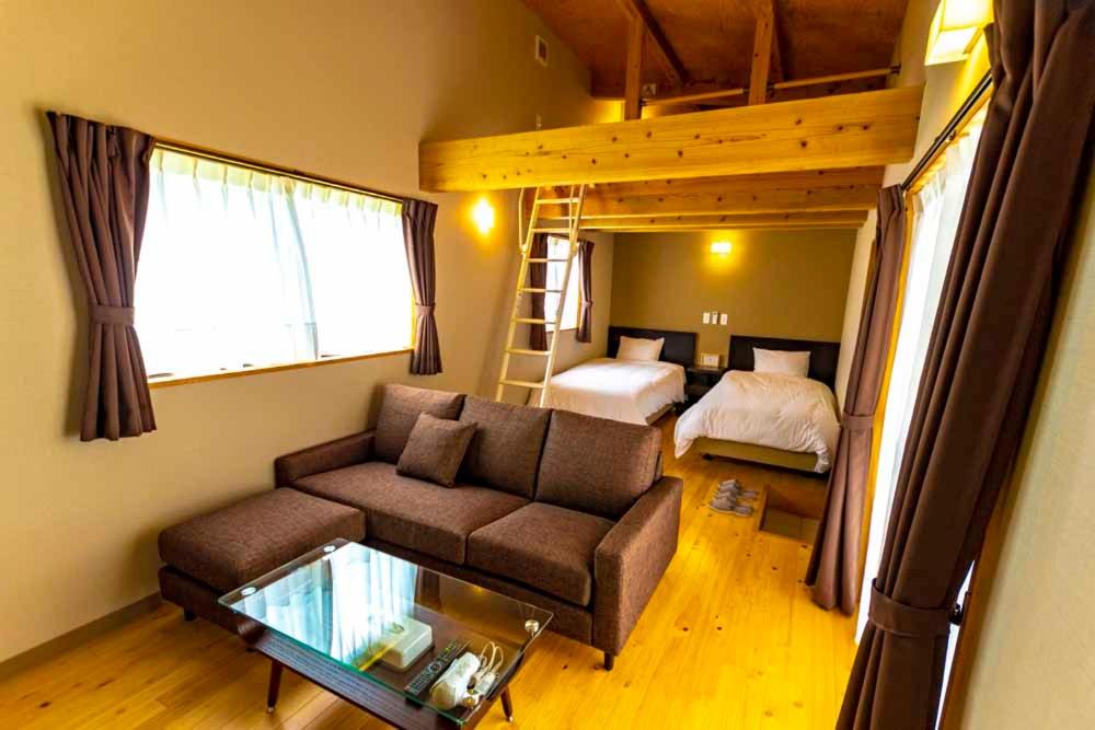 Nakama Hotel | Beach Resort Hotel Kalakaua