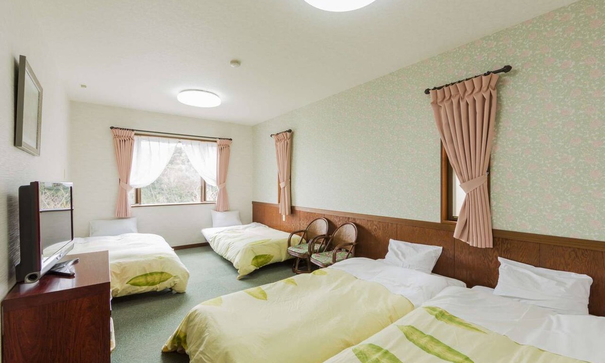 Kawazu Hotel | Beach Side 100
