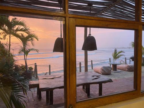 La Libertad House | Beachview 4BR with Terrace in La Libertad