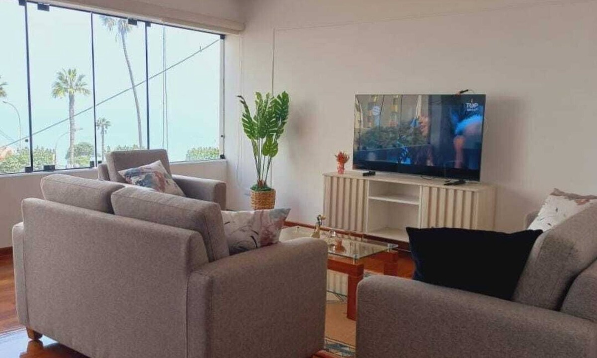 Miraflores Apartment | Beautiful ocean view! Spacious and elegant apartment, ideal for families