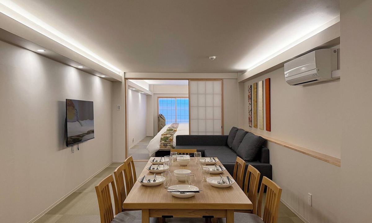 Hatsukaichi Apartment | bHotel Miyajima Omotesando 21