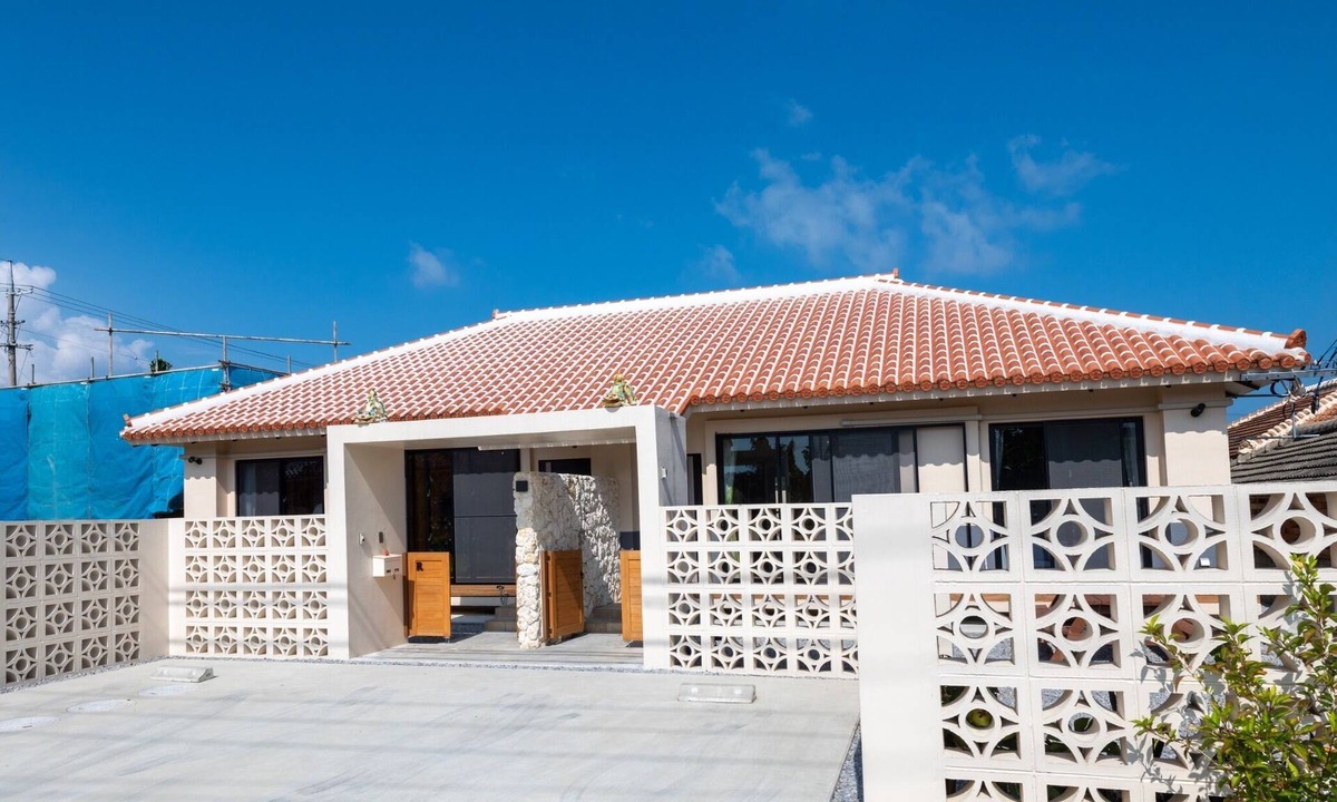 Sumuide House | Blu With Jacuzzi and Garden Elegant Villa Stay /Nago Okinawa