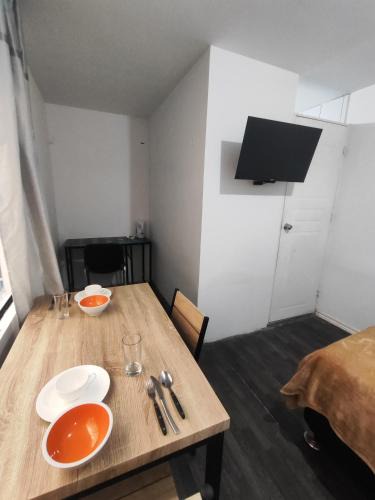 Armendariz Apartment | Cómoda habitación con baño privado cerca a Larcomar