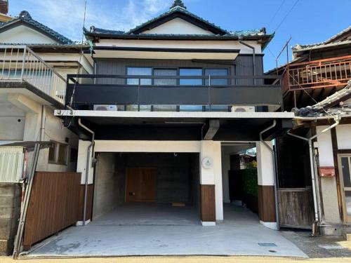 Hedamura House | CalmbaseGARAGE