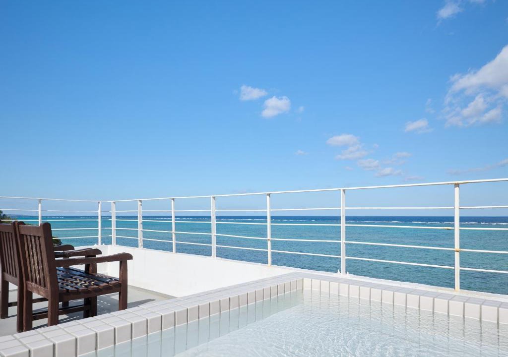 Imadomari House | CASA DUMAI OceanVilla NAKIJIN