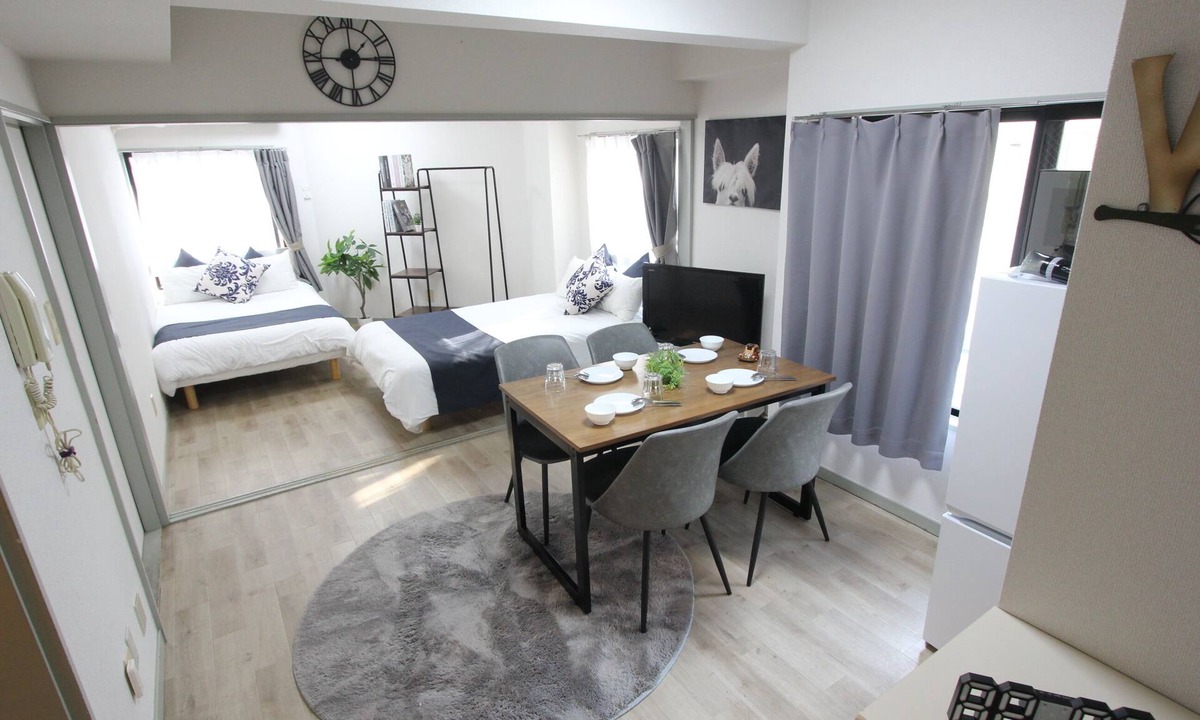 Nakano Apartment | Central Nakano Location | Walk to Sun Mall & Broadway | 6min to Shinjuku (201)