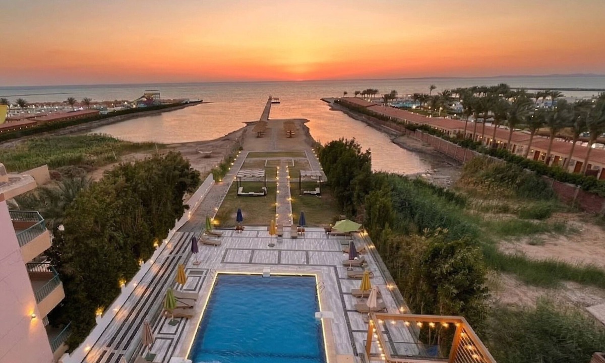 Al Ahyaa Apartment | Charming 1-Bedroom Apartment with Ocean Views in Hurghada