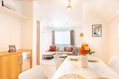 Shinjuku Villa | Chihiro 130t