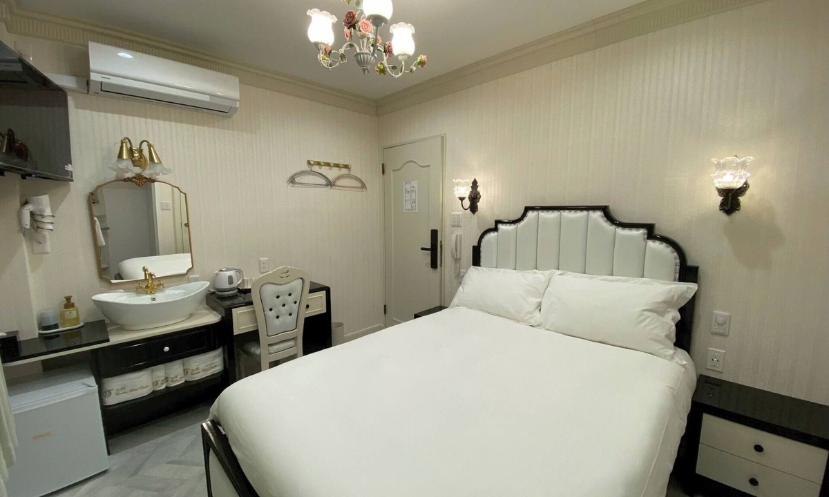 Konohana Hotel | Close to JR Nishikujo Station A comfortable stay /Osaka City Ōsaka