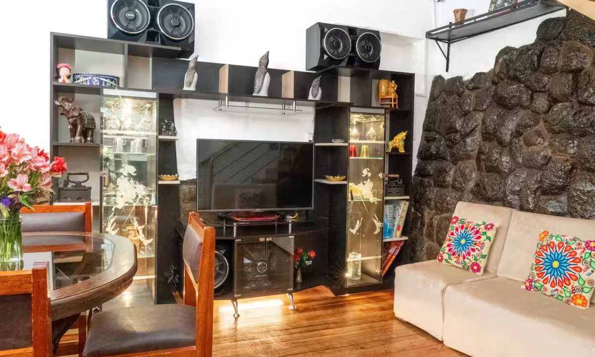 Cusco Historic Center House | Cozy home near Mean Square + free airport pickup