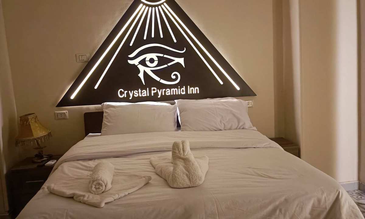 Al Haram House | Crystal pyramid inn