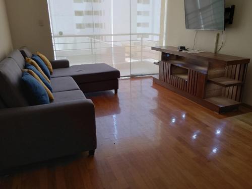 Miraflores Apartment | Departamento en avenida Pardo, Miraflores