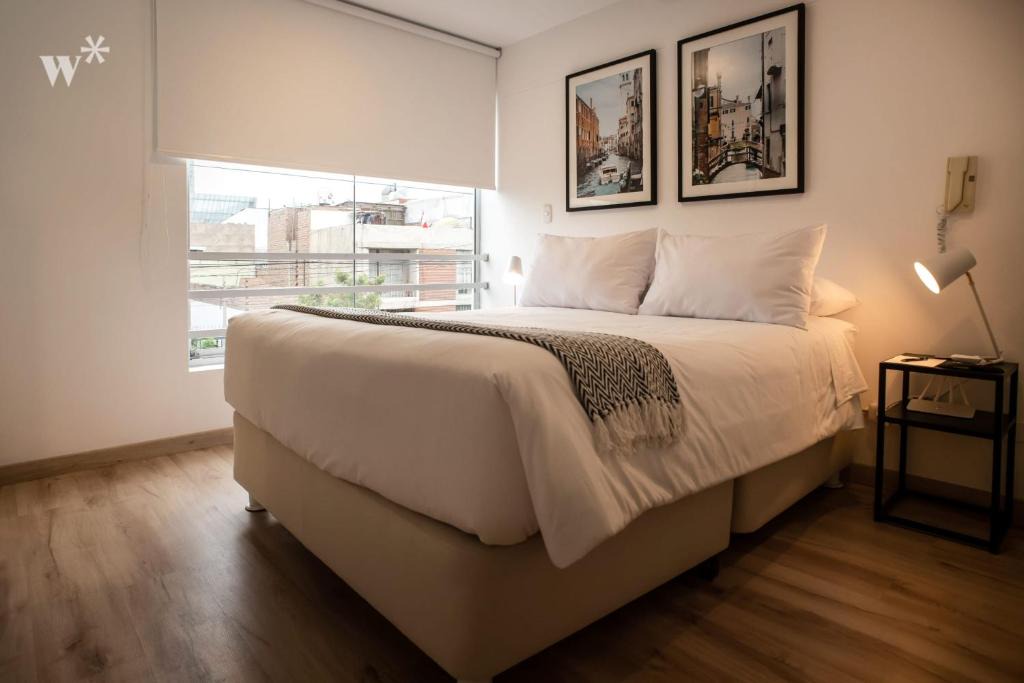 Miraflores Apartment | Designer 2BR in Miraflores