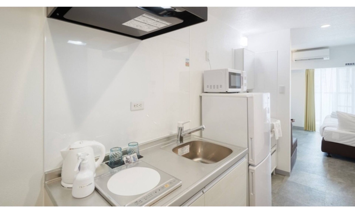 Makishi House | Double | Standard 2 minutes walk to Kokusai Stre /Naha Okinawa