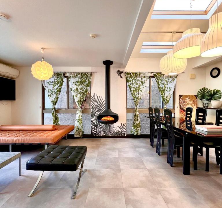 Kita Villa | Dragon Villa Spacious 3 Story Home 10 Min to JR Yamanote Line Easy Access to Shinjuku Shibuya Ueno