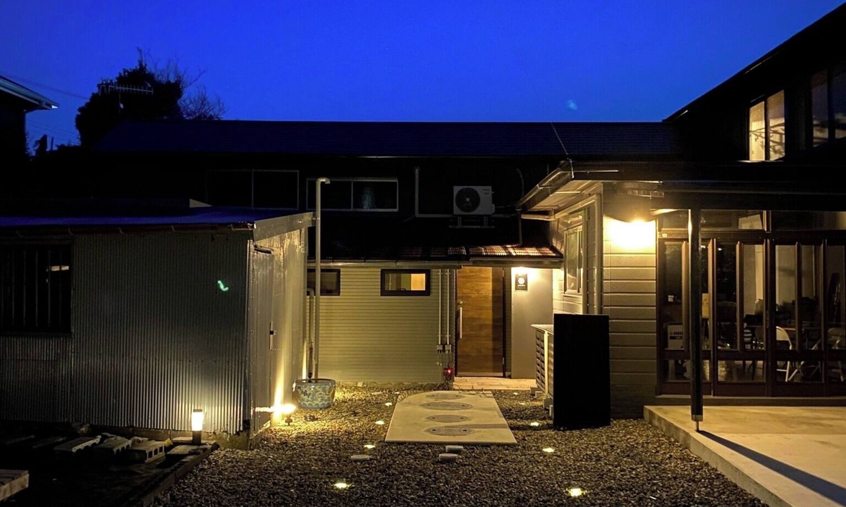 Oshima House | Enjoy a rich island trip at Sakaeya a small inn t/Oshima-cho Tokyo