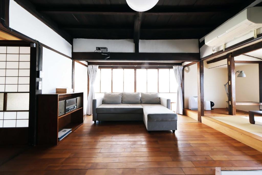 Okaya Apartment | Entire Traditional House, Pet Friendly,貸切古民家,最大9名,ペット可, 長野岡谷IC5分,ファミリー歓迎