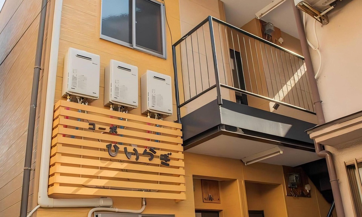 Nishinari Apartment | Family - friendly 4 - guest apt in Nishinari - ku. 2 - stops to Namba.