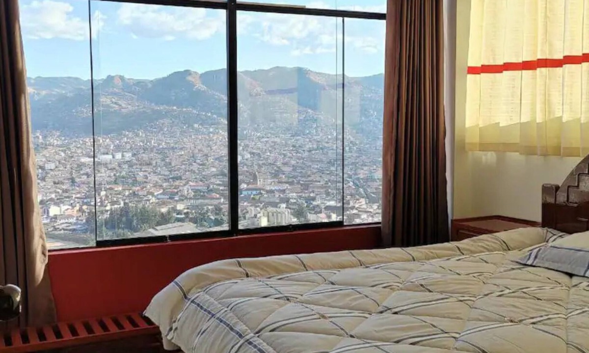 Balconcillo Apartment | Family-sized, beautifull panoramic view of Cusco City, save an cozy place.