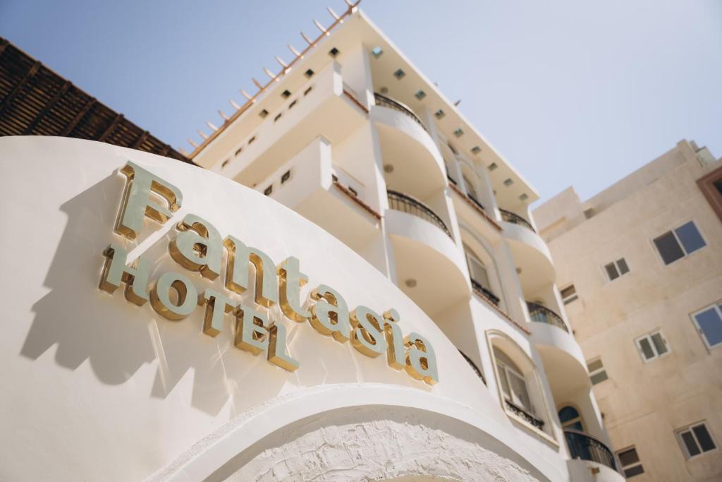 Al Mamsha El Seyahi Hotel | Fantasia Hotel
