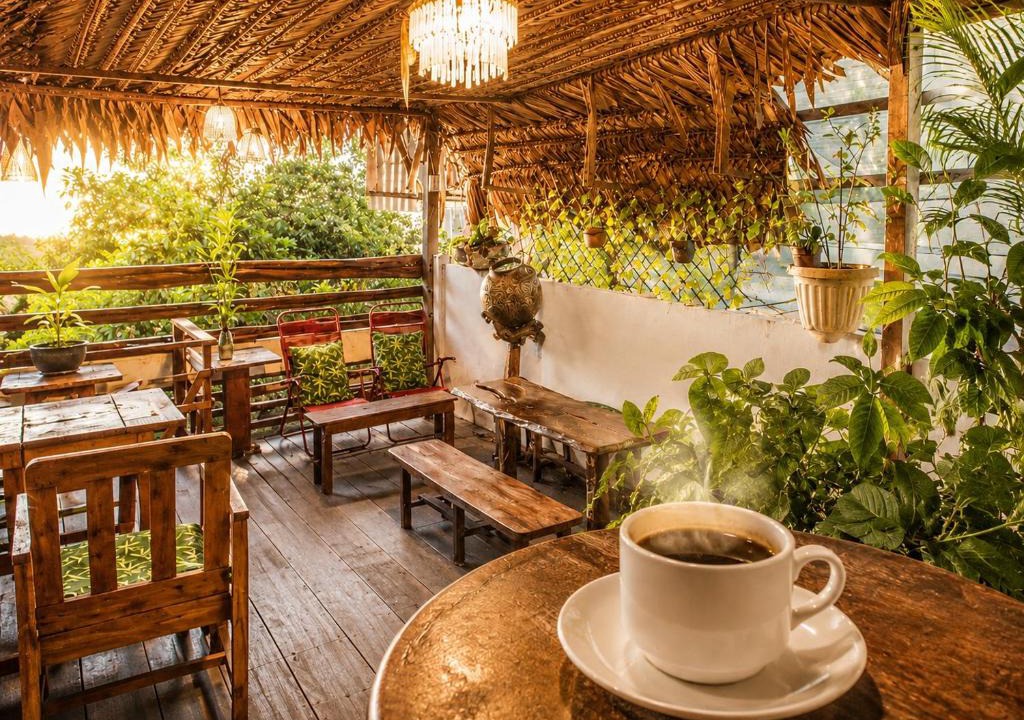Iquitos House | Feliz Puerta - Entire House with Rooftop Terrace, Iquitos