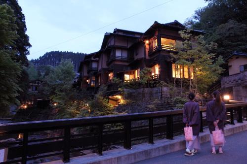 Yamakawa Onsen Hotel | Fujiya