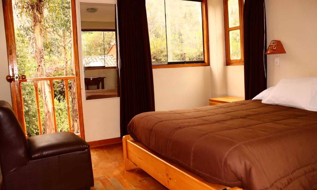 Ollantaytambo House | Full Moon Eco Lodge