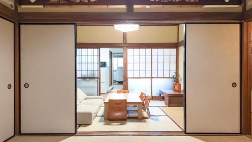 Tateyama Apartment | FUNAKATA MINA House