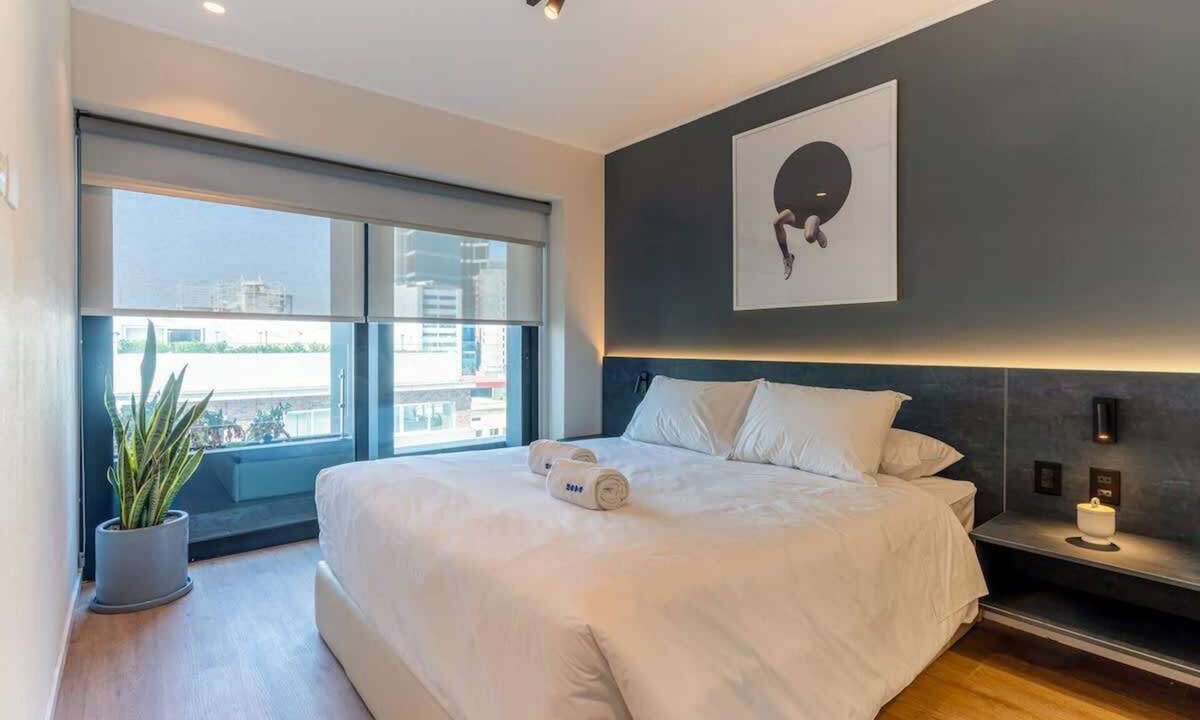 Reducto Apartment | Geko l Serene 2BR Apartment Near the Malecón