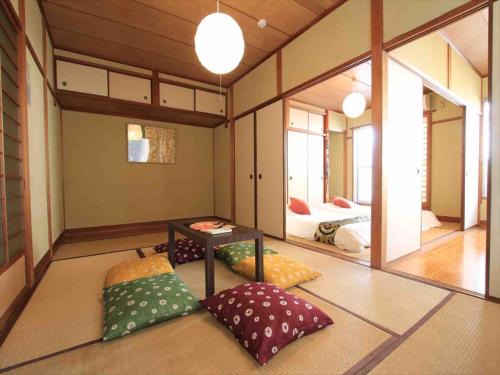 Higashinari Apartment | GORAKU Shinfu-kae