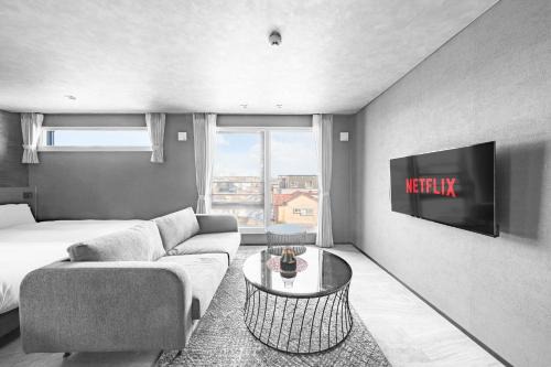 Chitose Apartment | GRAN HILLS Chitose Station Front - Vacation STAY 15116v