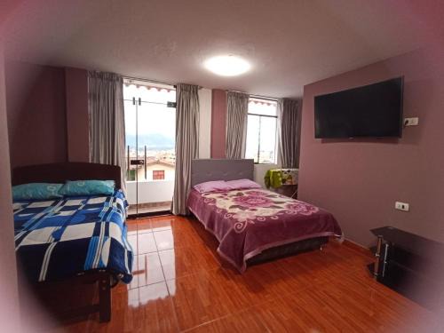 Cajamarca House | habitación 2 con balcón