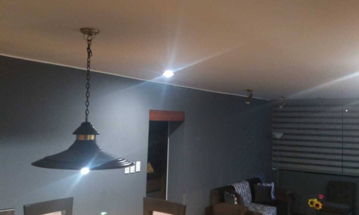 Miraflores Apartment | Habitación Privado Con Cama Matrimonial y Baño Compartido