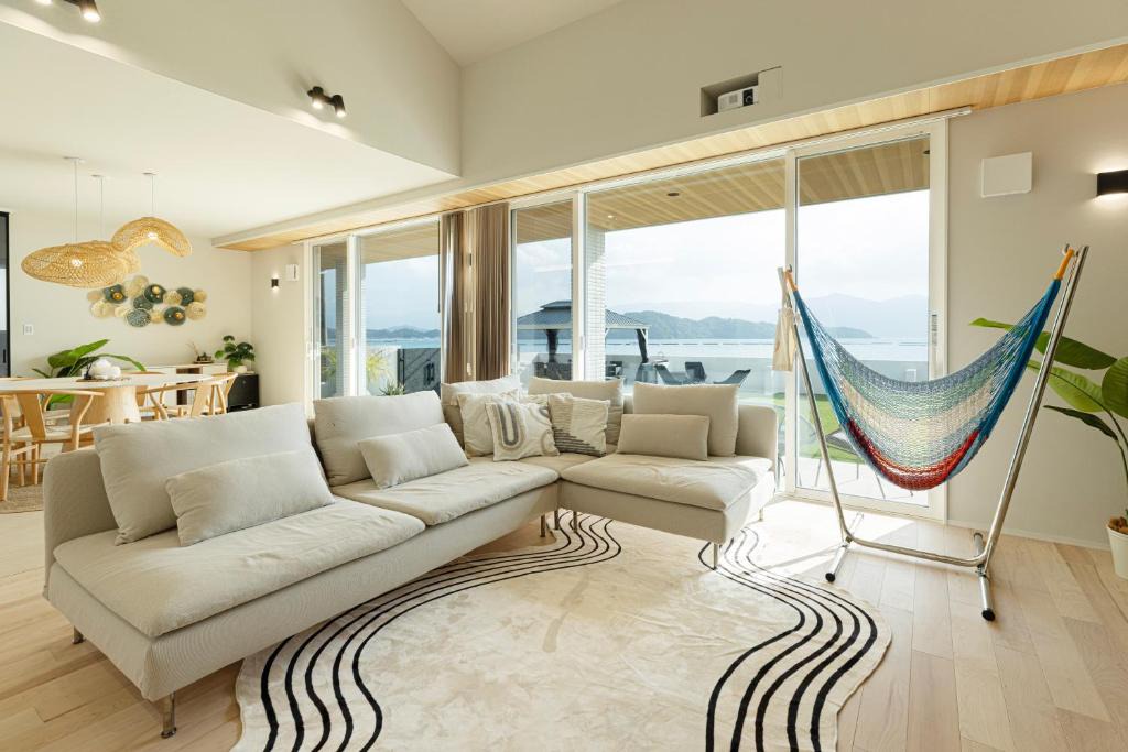 Itoshima Villa | Hale Moana