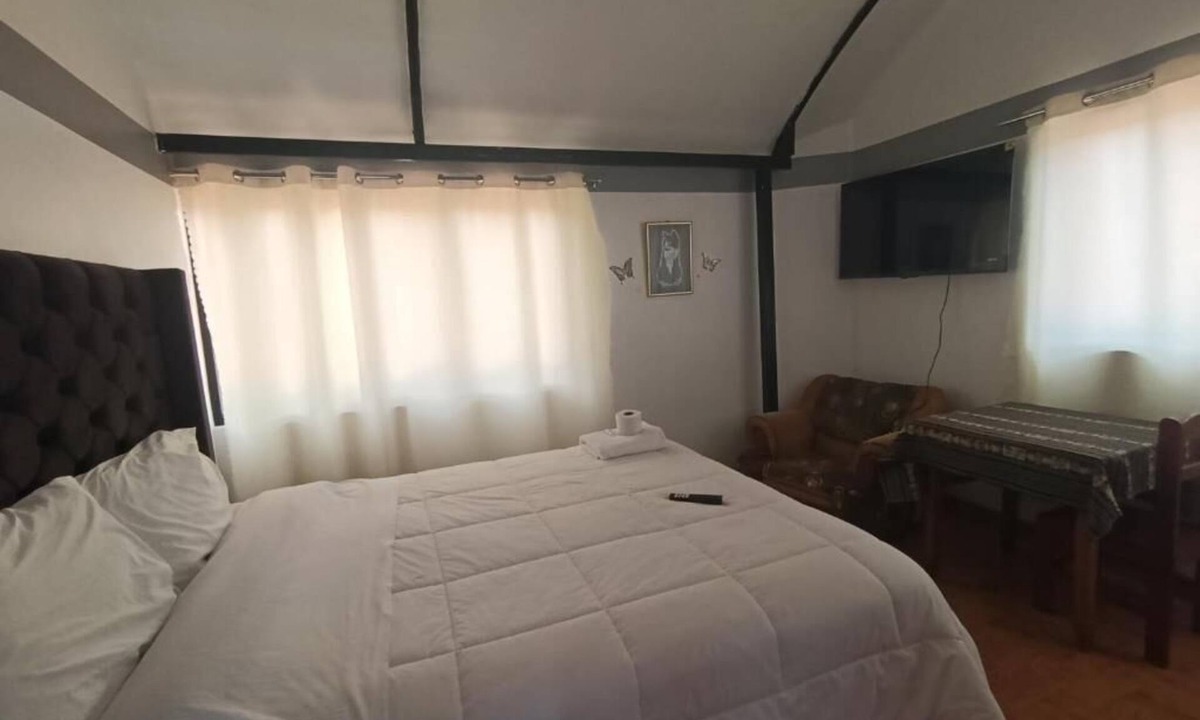 Urubamba Hostel | HOSTAL AYLLU CON COCHERA