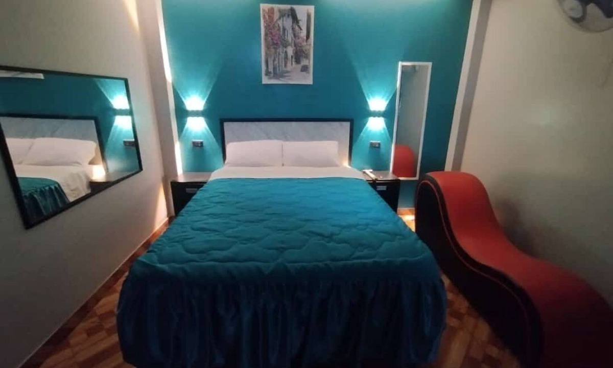 Callao Hotel | Hostal El Pilar
