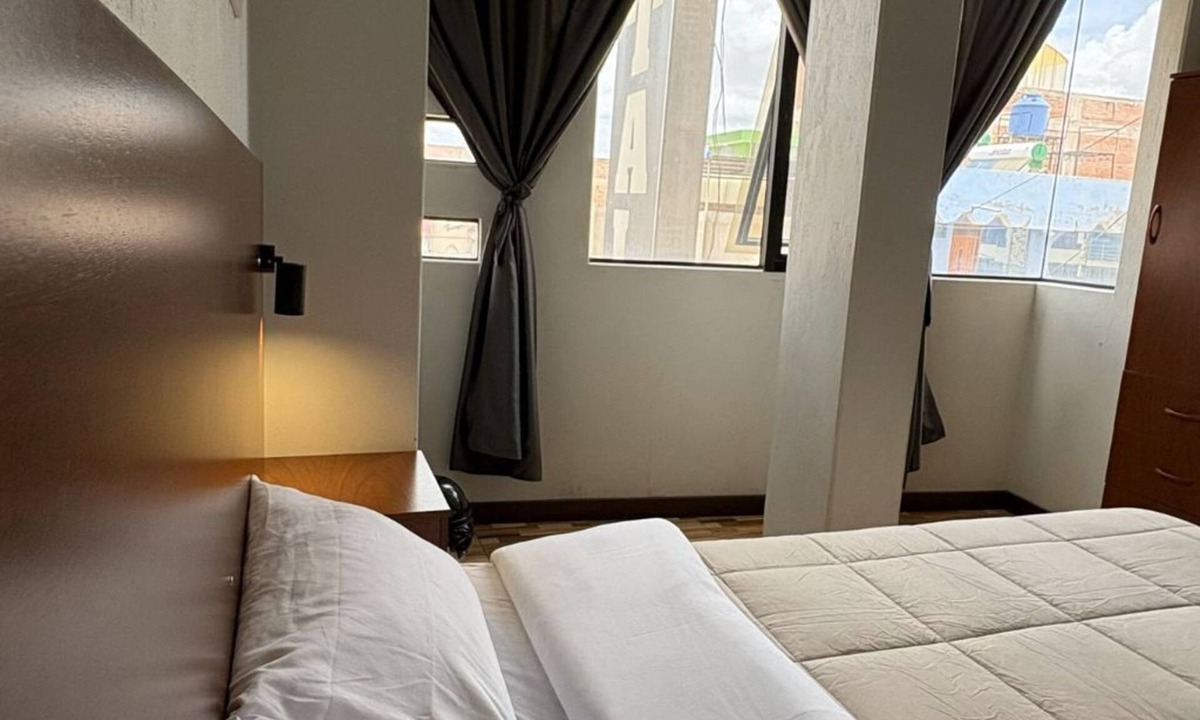 Juliaca House | Hostal - HS Merced