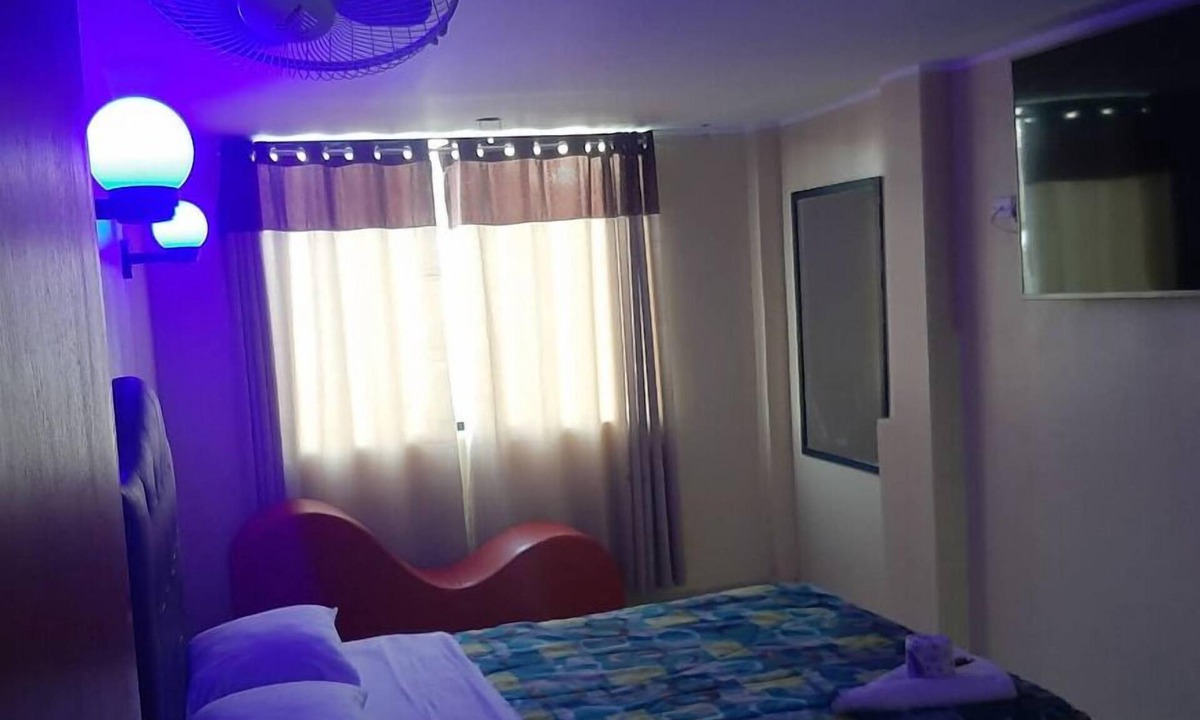 San Martin de Porres Hostel | HOSTAL SPERIA