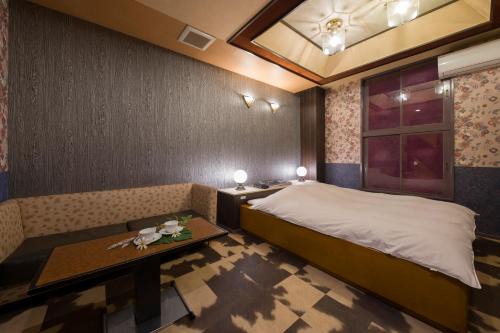 Himeji Hotel | Hotel ニャンだふる
