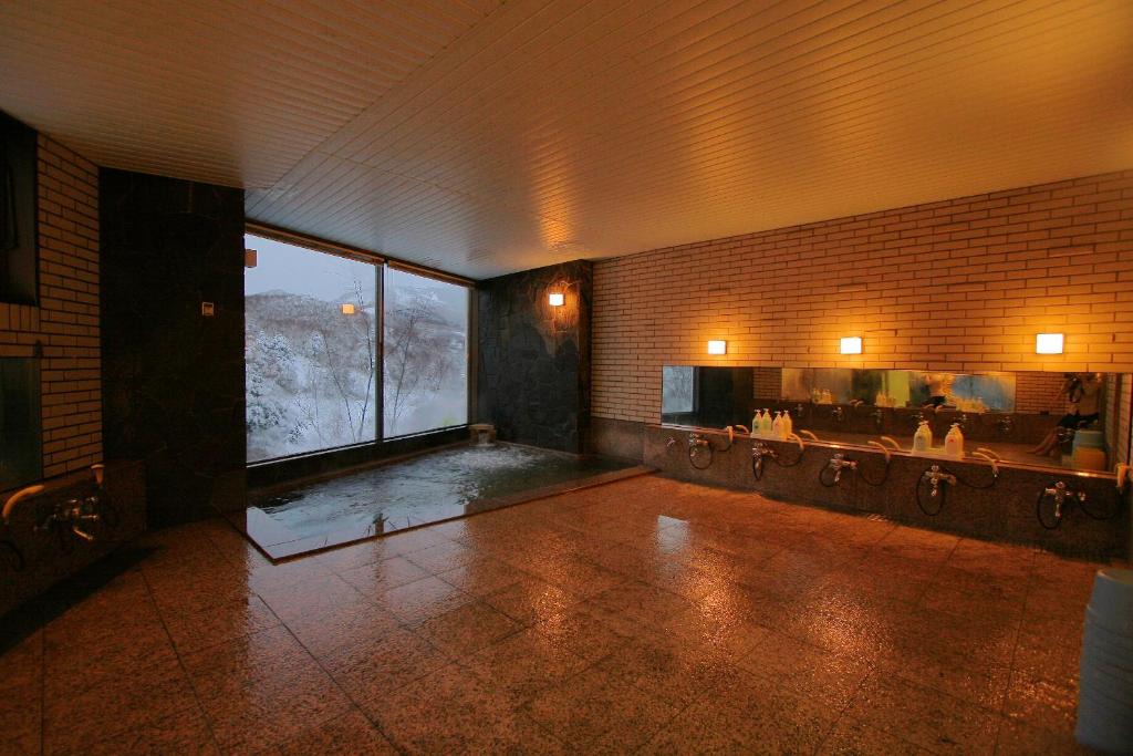 Yamanouchi Hotel | Hotel Araragi
